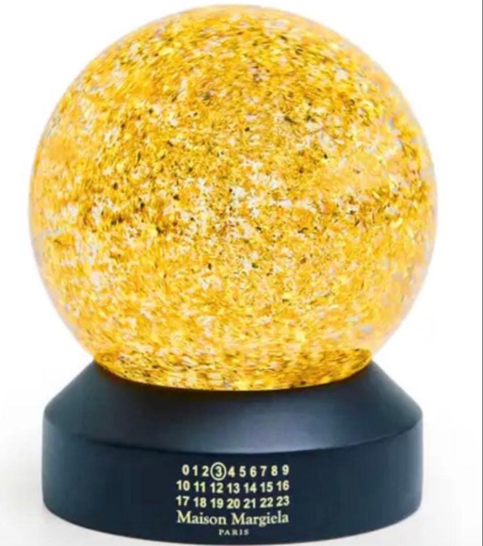 メゾンマルジェラ スノードーム 限定ノベルティ 2025