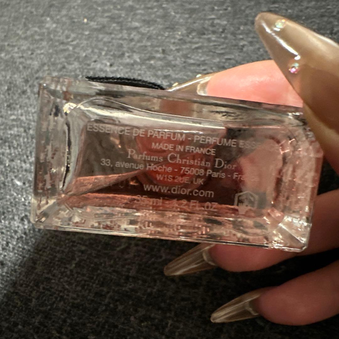 Miss Dior Essence 香水