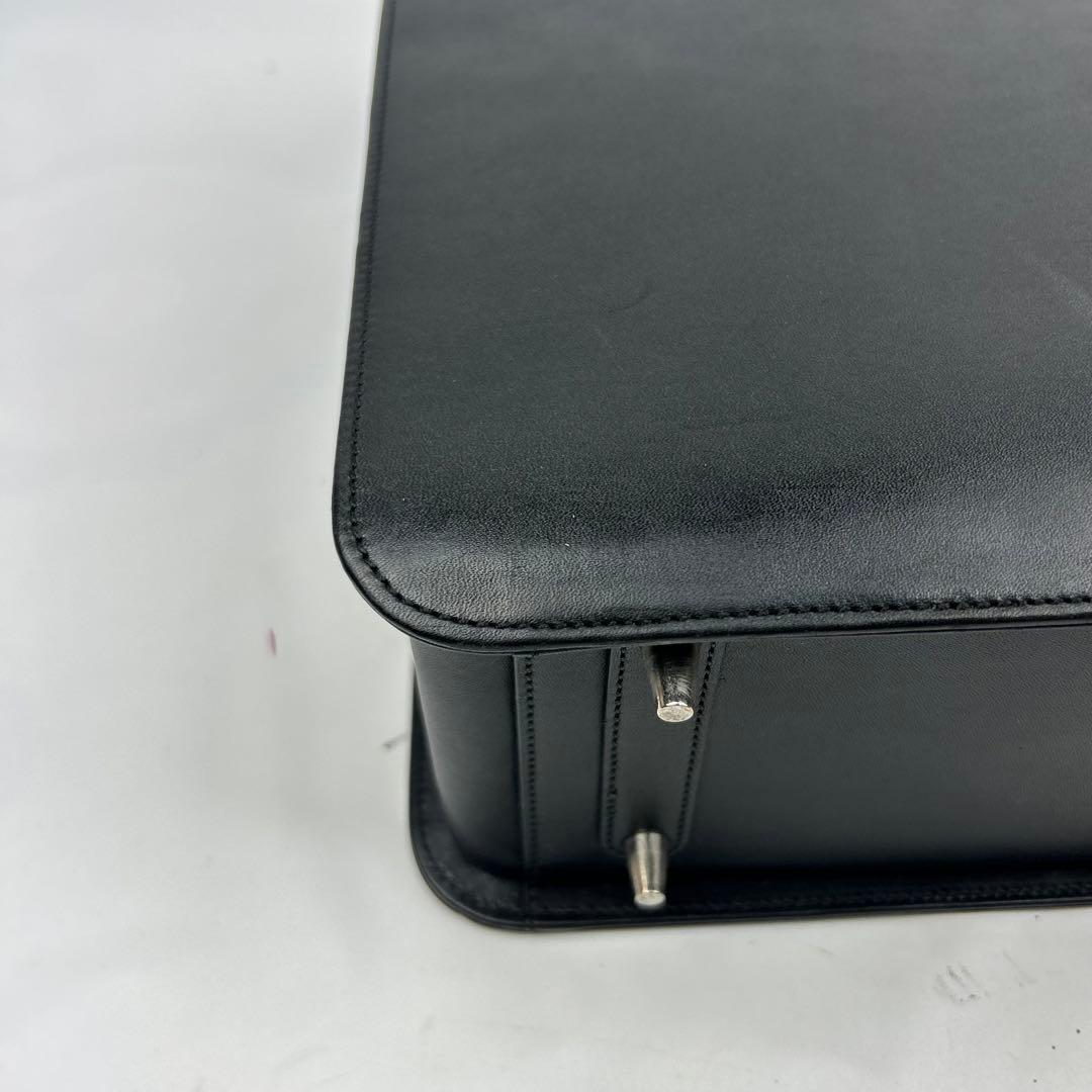 【美品】ダンヒル　センチュリーマン　ビジネスバッグ　2層　dロゴ　オールレザー