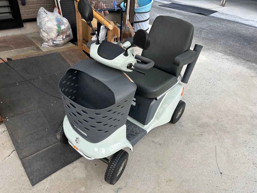 スズキ　セニアカー　ET4D ET4E シニアカー