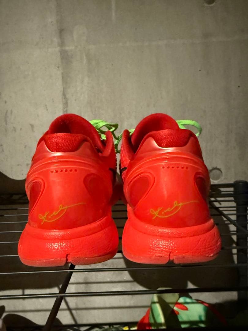 １/29まで　KOBE 6 PROTRO Reverse Grinch
