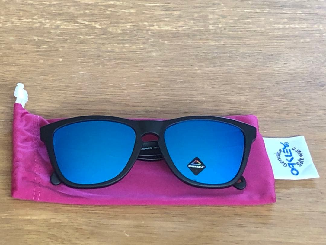 【未使用品】オークリー フロッグスキン