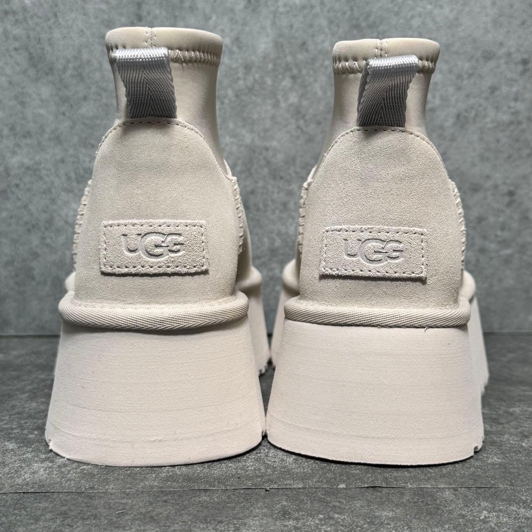 【新品未使用】UGG クラシックミニ ディッパー パッファー ホワイト 23cm