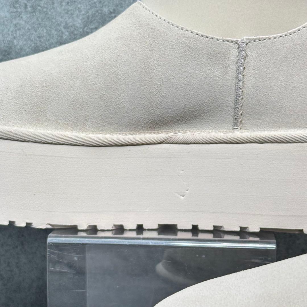 【新品未使用】UGG クラシックミニ ディッパー パッファー ホワイト 23cm