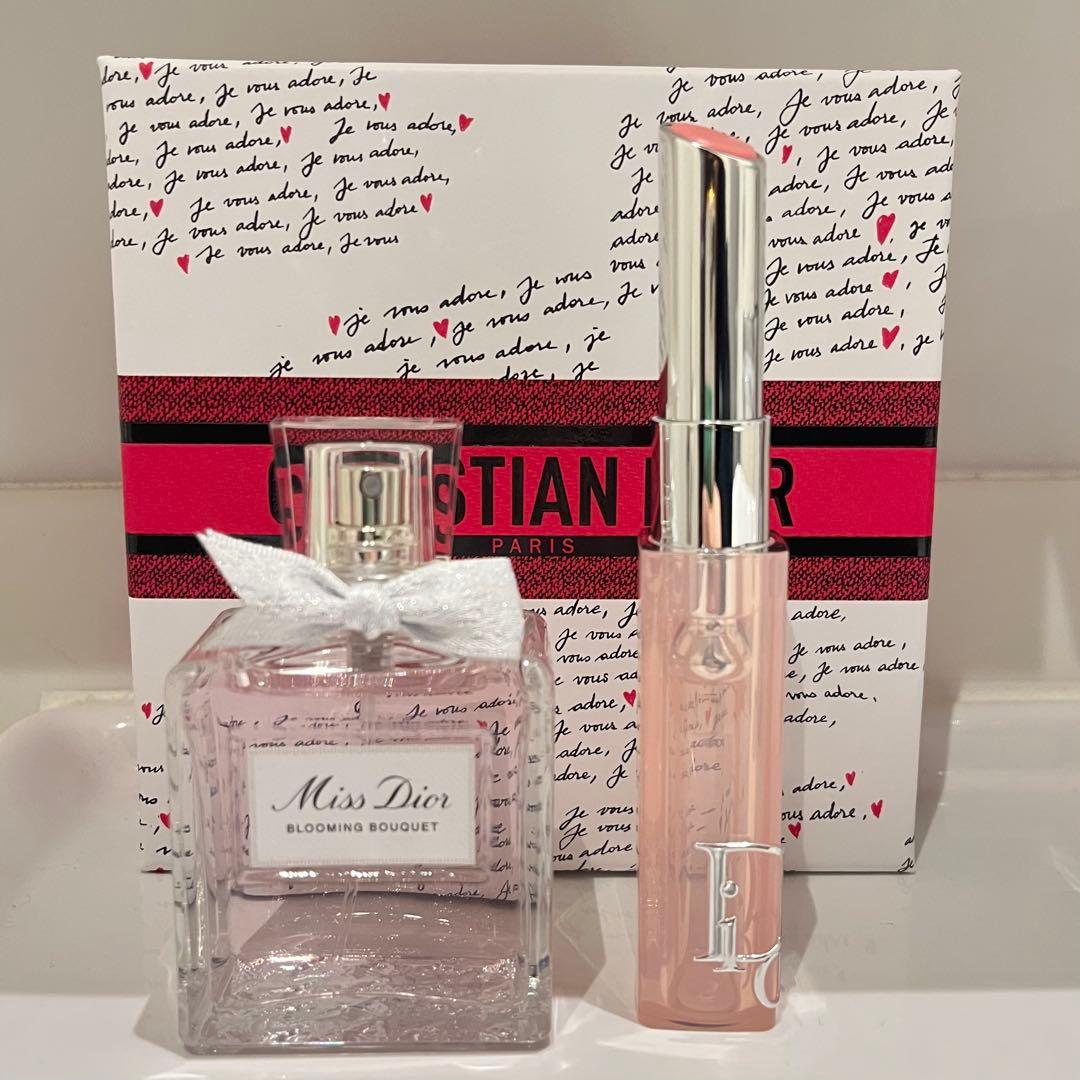 2026年バレンタイン限定ラッピングコフレセット　ミス ディオール＆リップバーム
