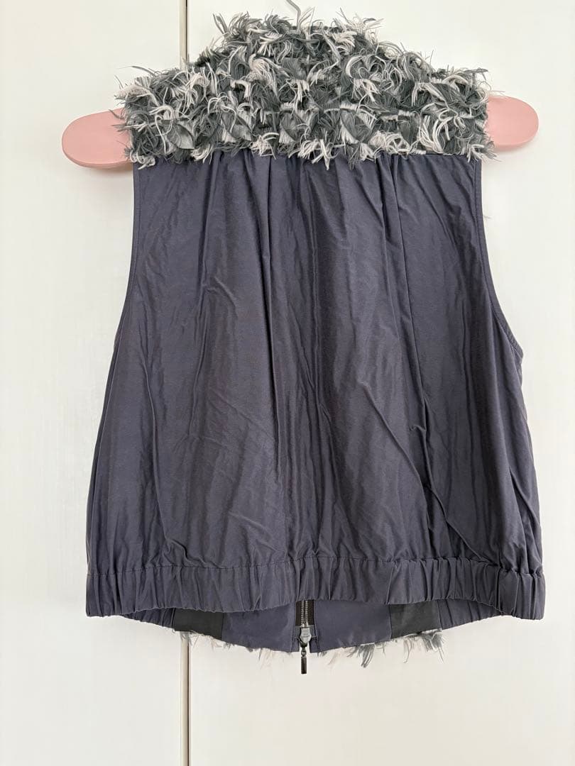 モラビトグレーとホワイトのジレ