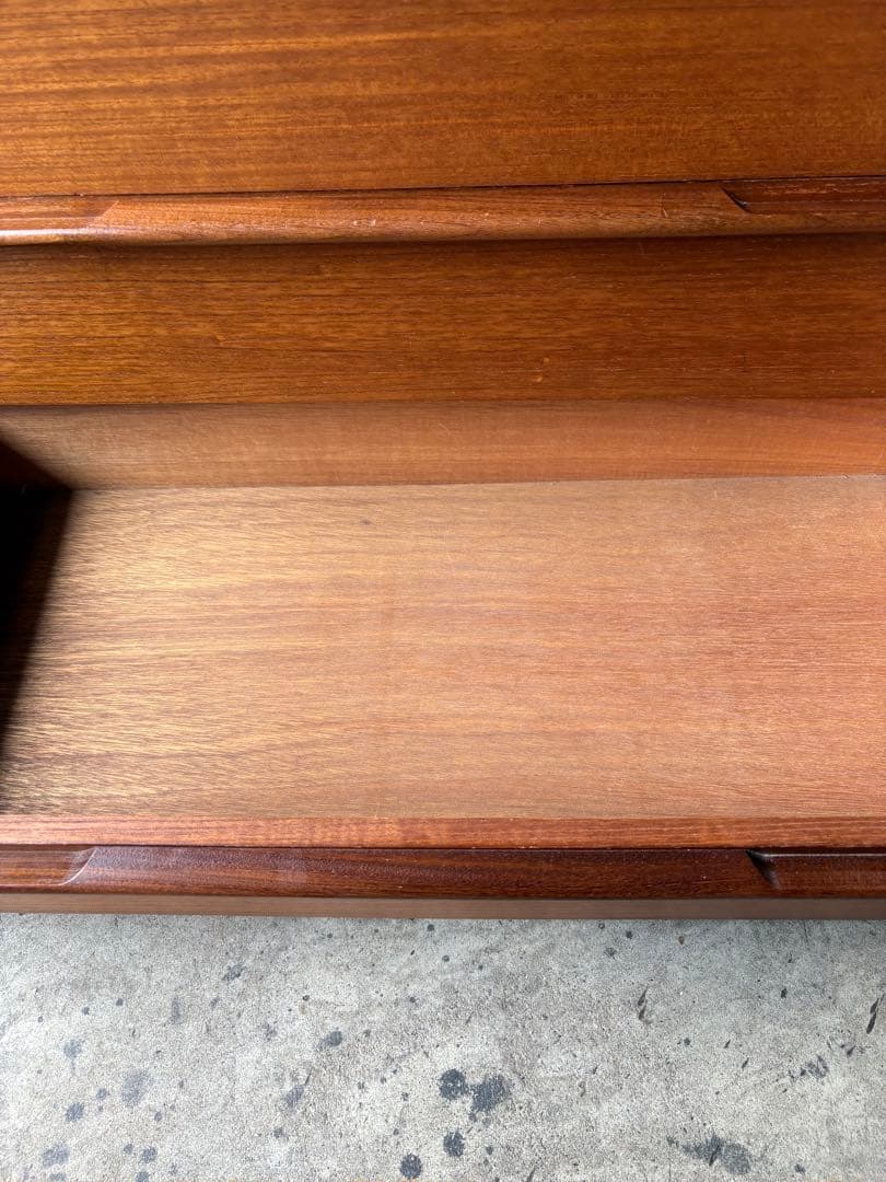 4段チェスト　ミッドセンチュリー　ヴィンテージ　サイドチェスト