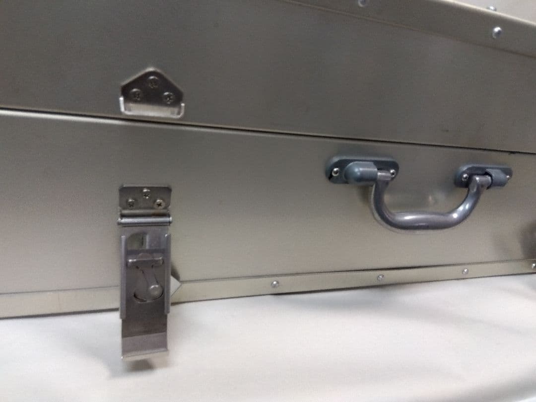 アルミトランク　アルマイト加工　日本製　大型サイズ　アルミ製