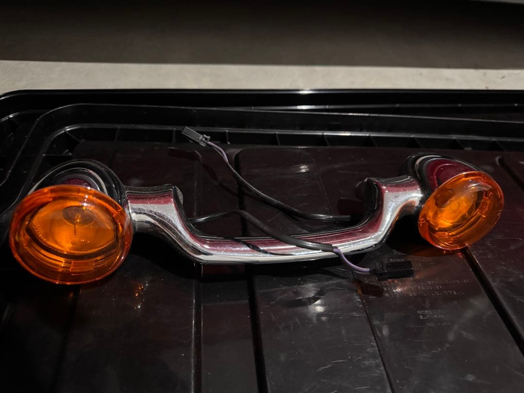 Tomoyukiさん専用ハーレー純正　ブレット・リアターンシグナル・バー