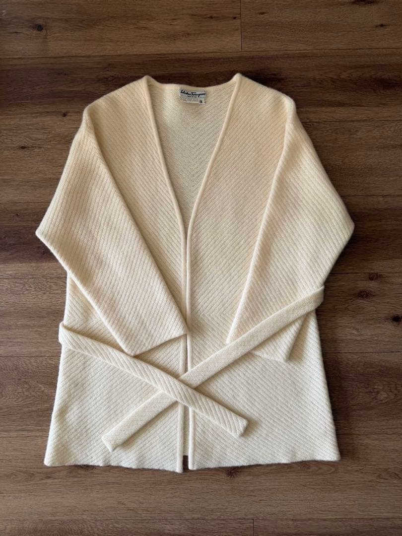美品❣️Salvatore Ferragamo アイボリー カーディガン M