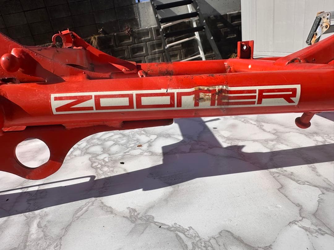 ズーマー　AF58 サブフレーム