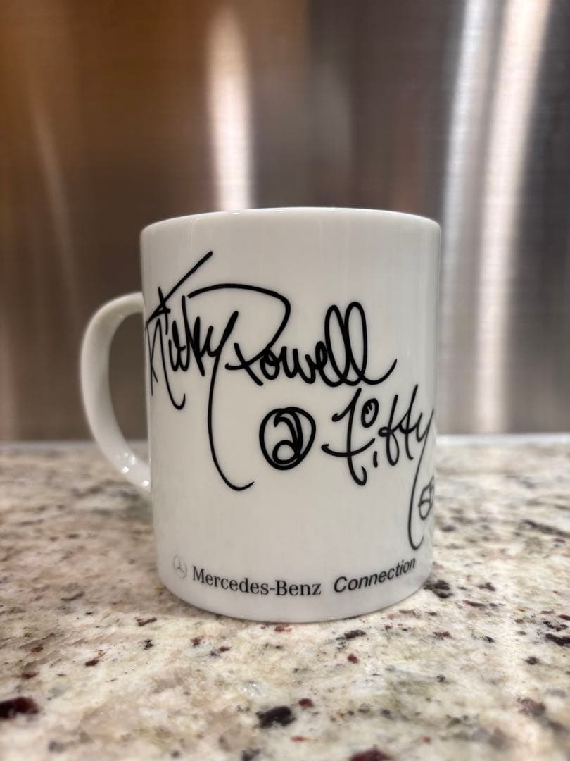 Ricky Powell 裏に直筆サイン入りマグカップ