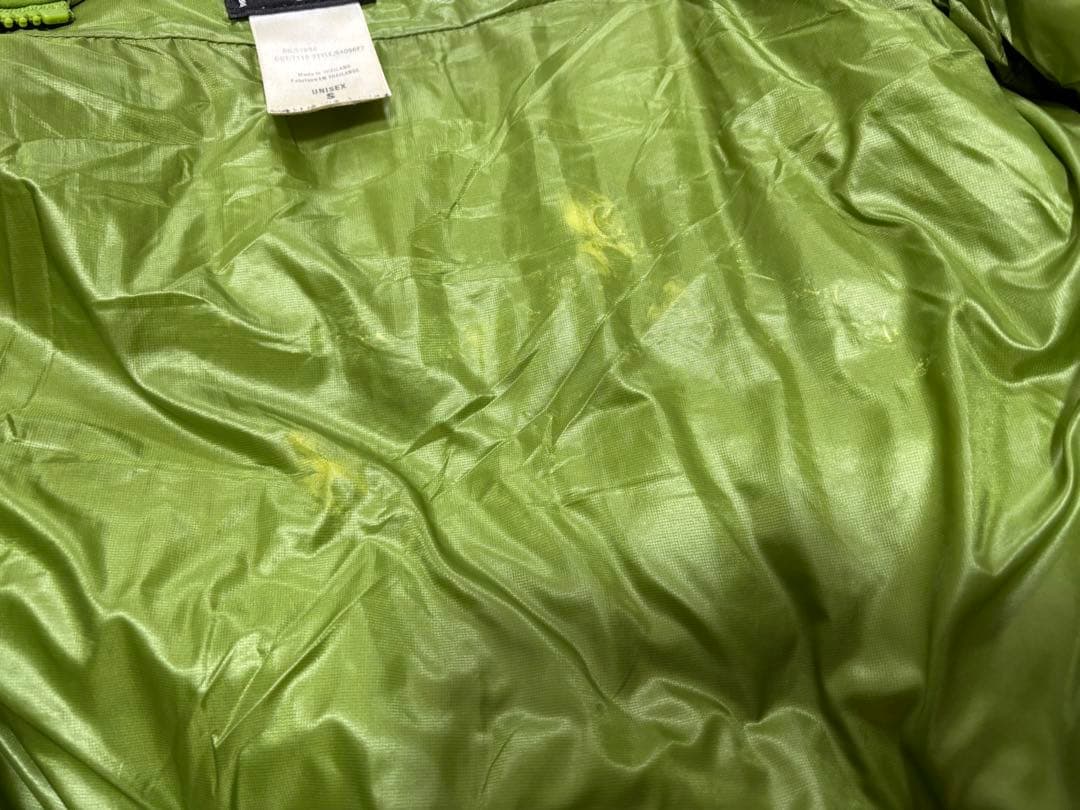 patagonia フード付きダウンジャケット S グリーン