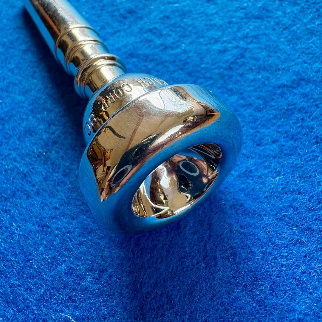 BACH CORP. 8C 旧刻印