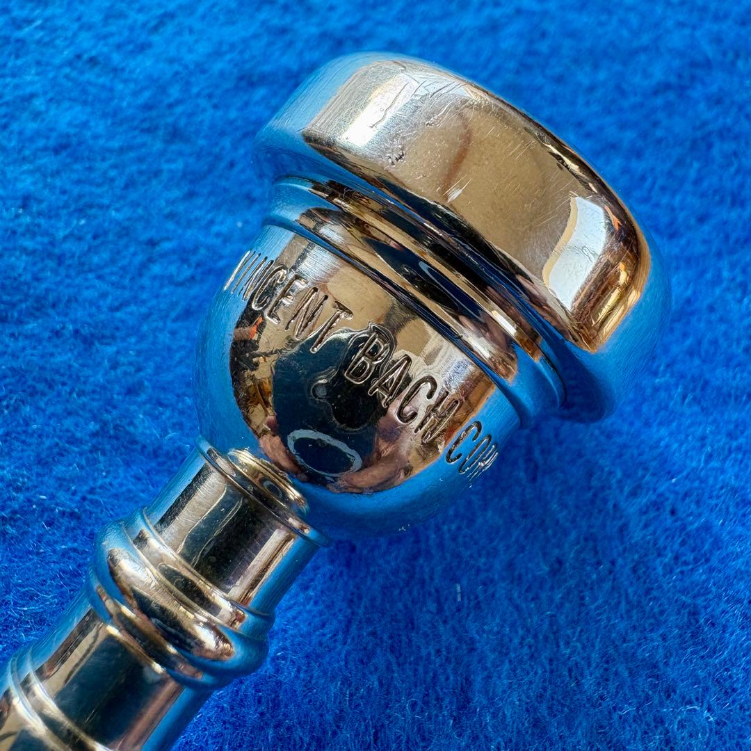 BACH CORP. 8C 旧刻印