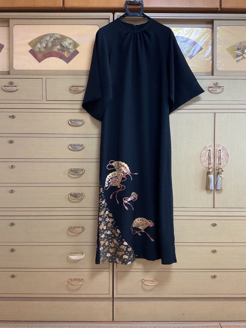 着物リメイクワンピース　　黒留袖からロングドレス