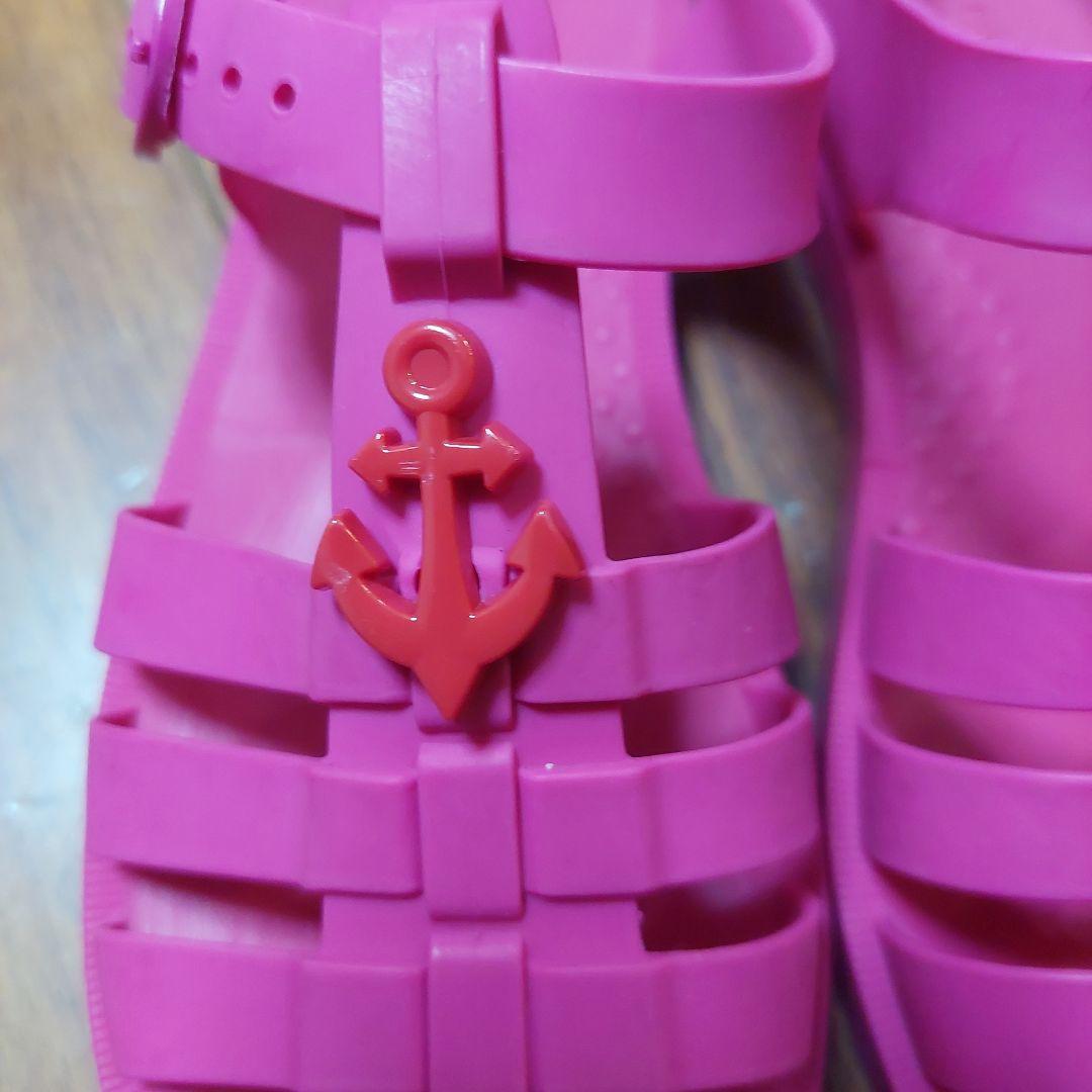 GUCCI ピンク サンダル GGロゴ付き　31サイズ