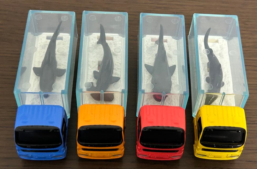 トミカ ギフトセット 世界のサメコレクション