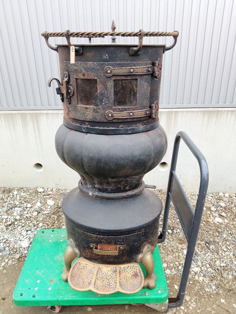ストーブ フランス　鋳物 鉄製 シャビー レトロ ヴィンテージ