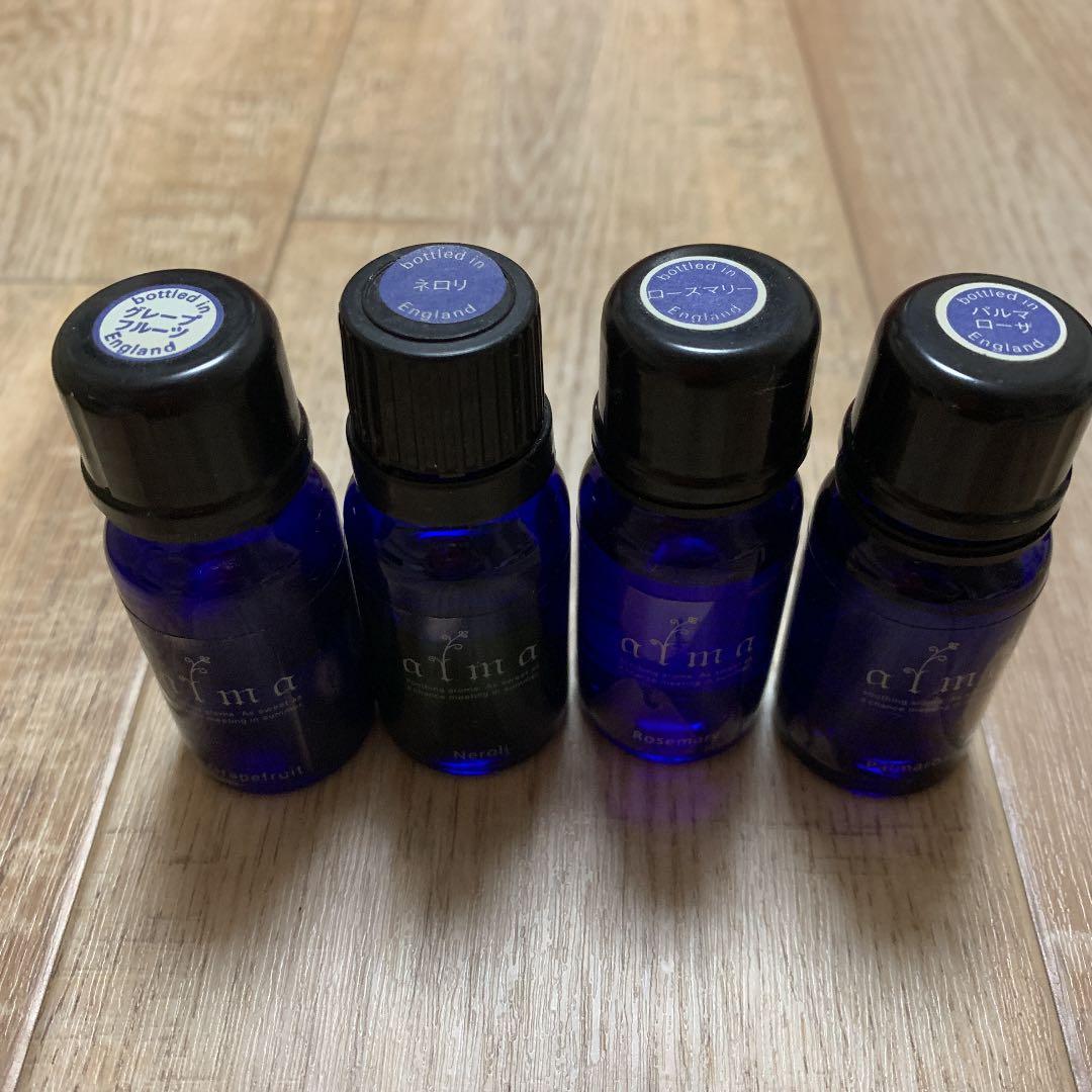 エッセンシャルオイル　ネロリ他4本＋遮光瓶カップ　精油　アロマテラピー
