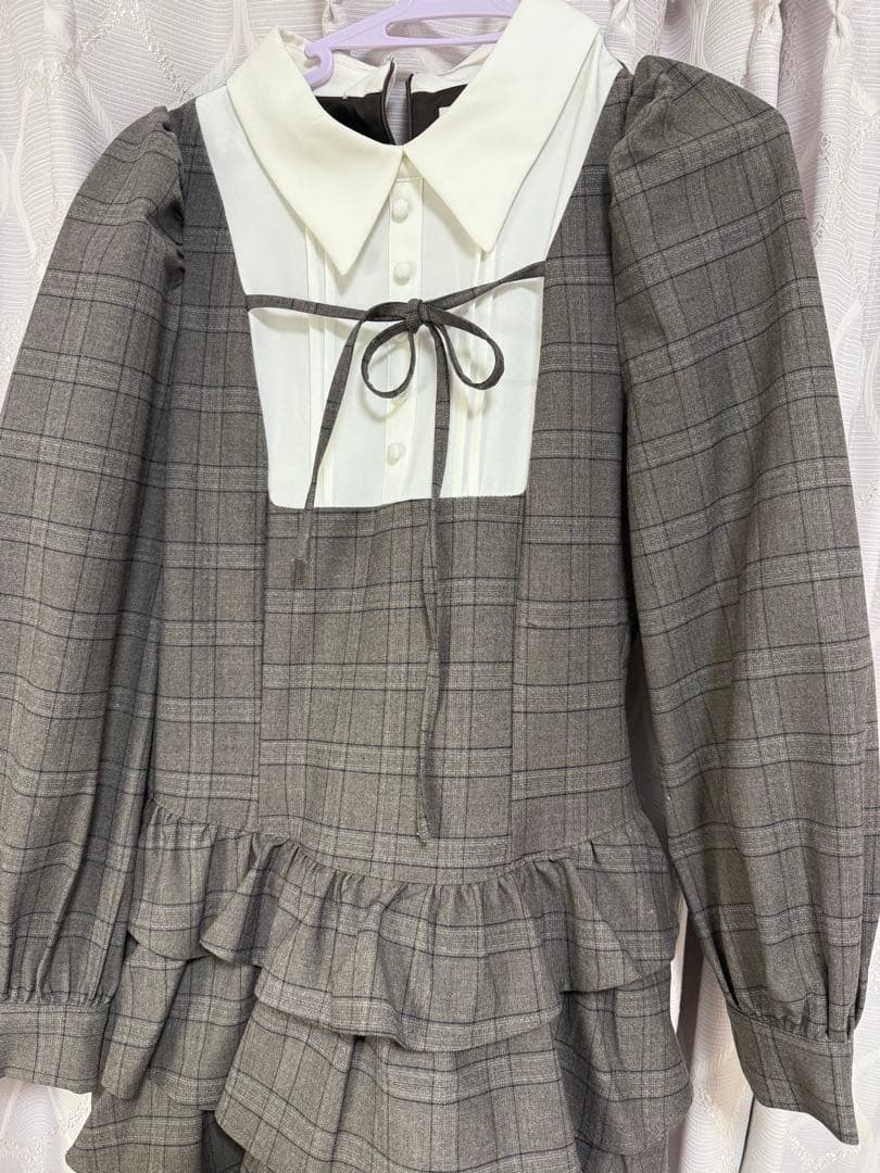 最安値　pium ヨーク切り替えティアードミニワンピース　ブラウン