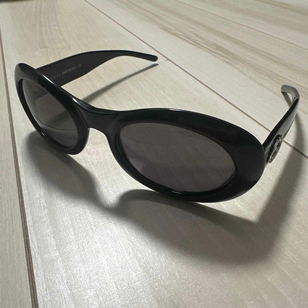 Gucci オーバル サングラス