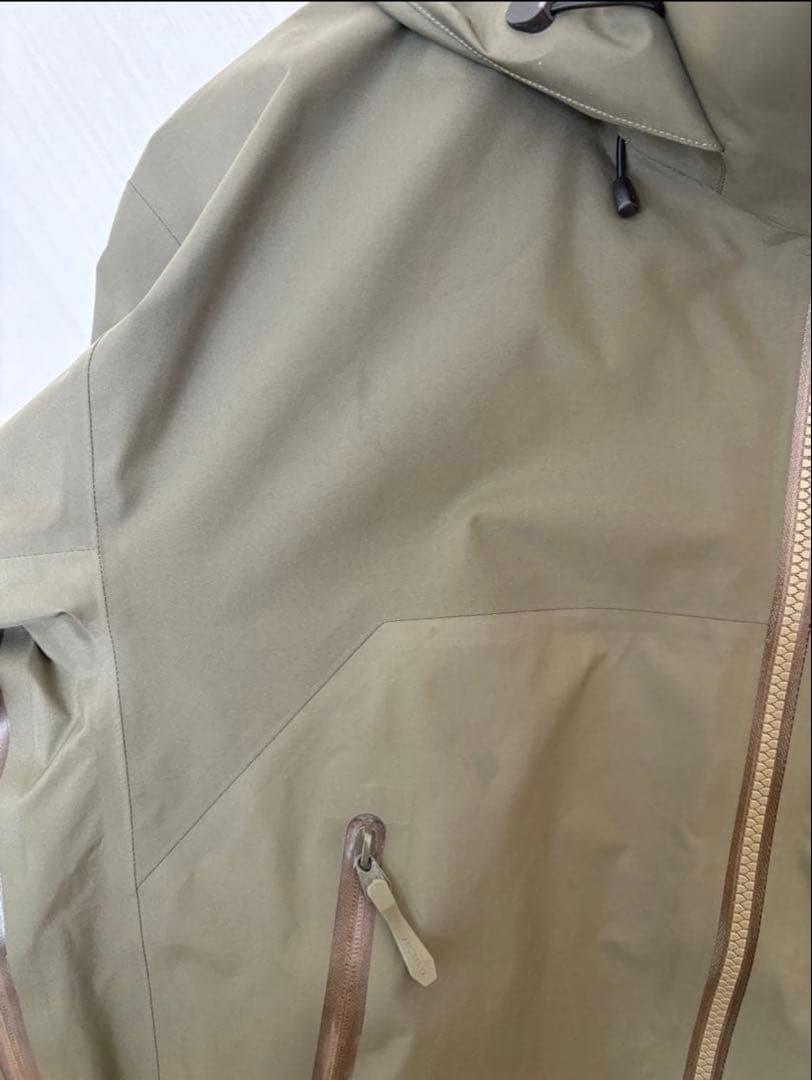 Arc'teryx ベータARジャケット　タツ　tatsu