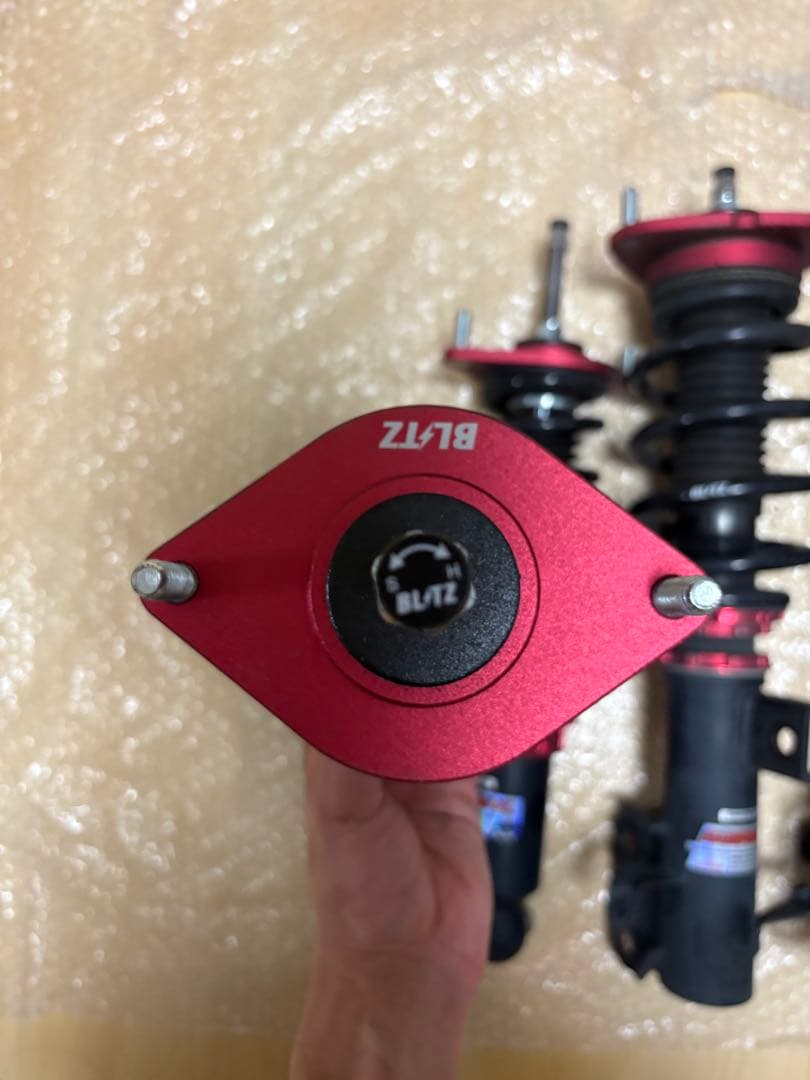 ひーちゃん BLITZ車高調