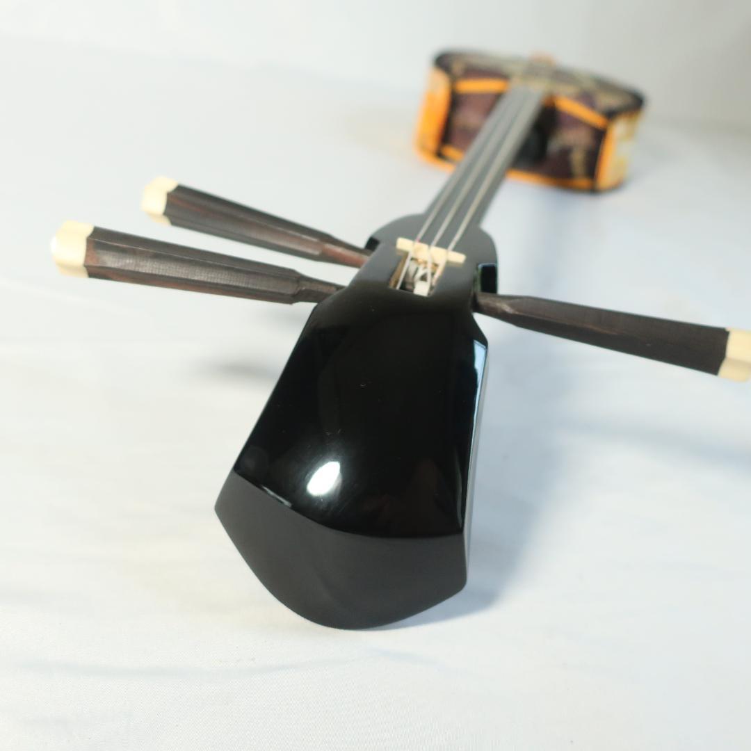 沖縄三線 ハードケース付 爪 予備弦 CD 付属 和楽器