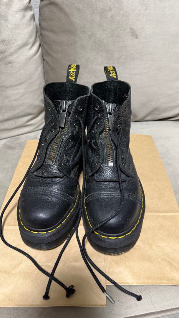 ドクターマーチン　厚底チャックタイプ