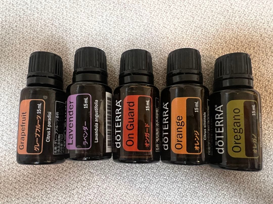 【値下げ】ドテラ エッセンシャルオイル26本セット/タッチ3本/ディフューザー