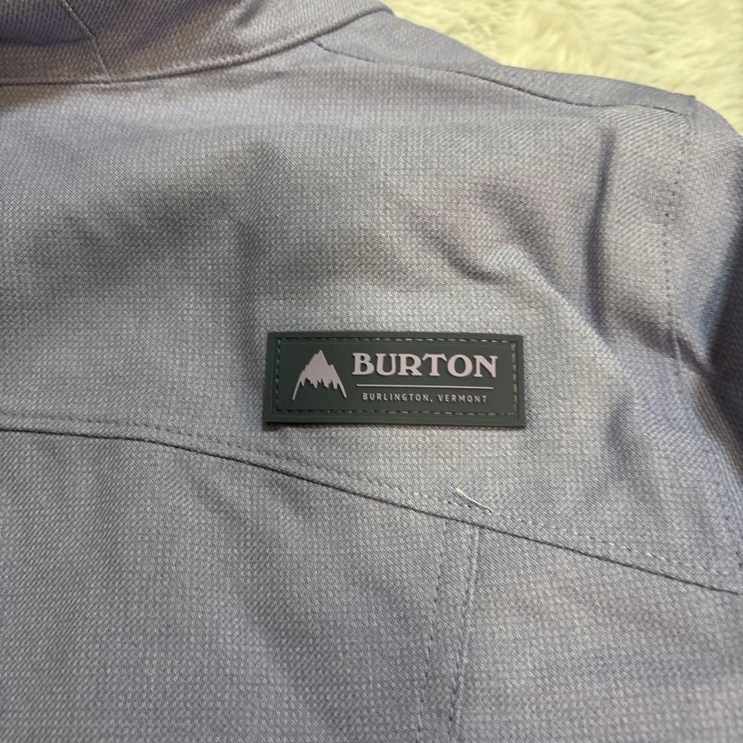美品　BURTON スノーボードウェア 薄紫色 フード付き