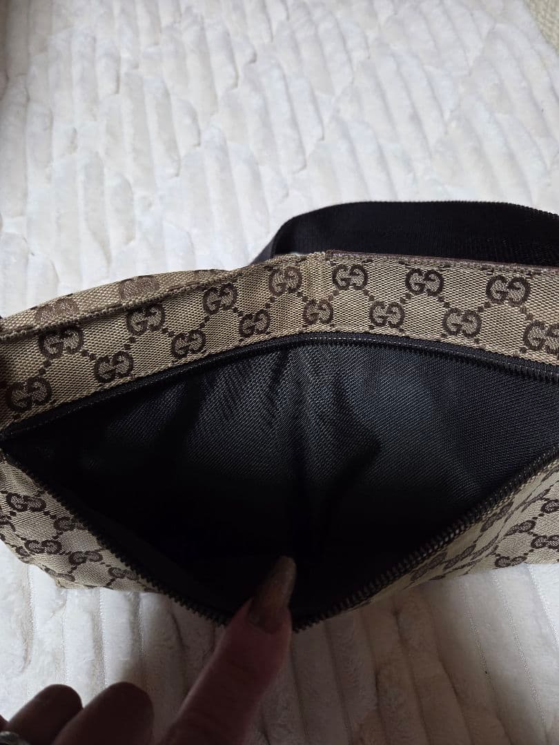 GUCCI ボディバッグ GGパターン ベージュ　5日まで！