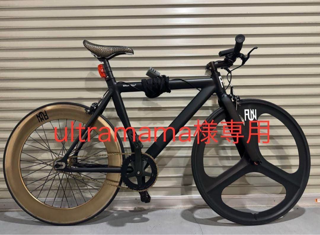 【 FUN 】ピストバイク マットブラック ゴールドホイール