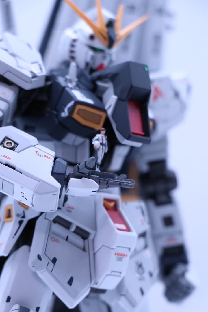 RG 1/144 νガンダム 【改修 塗装 完成品】