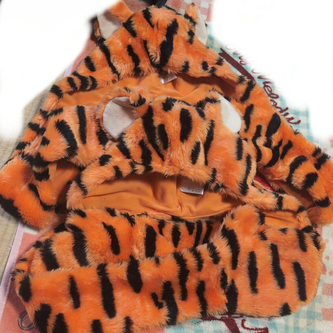 ディズニーリゾート　ティガー　マフラーキャップ　ファンキャップ　豹柄 プーさん