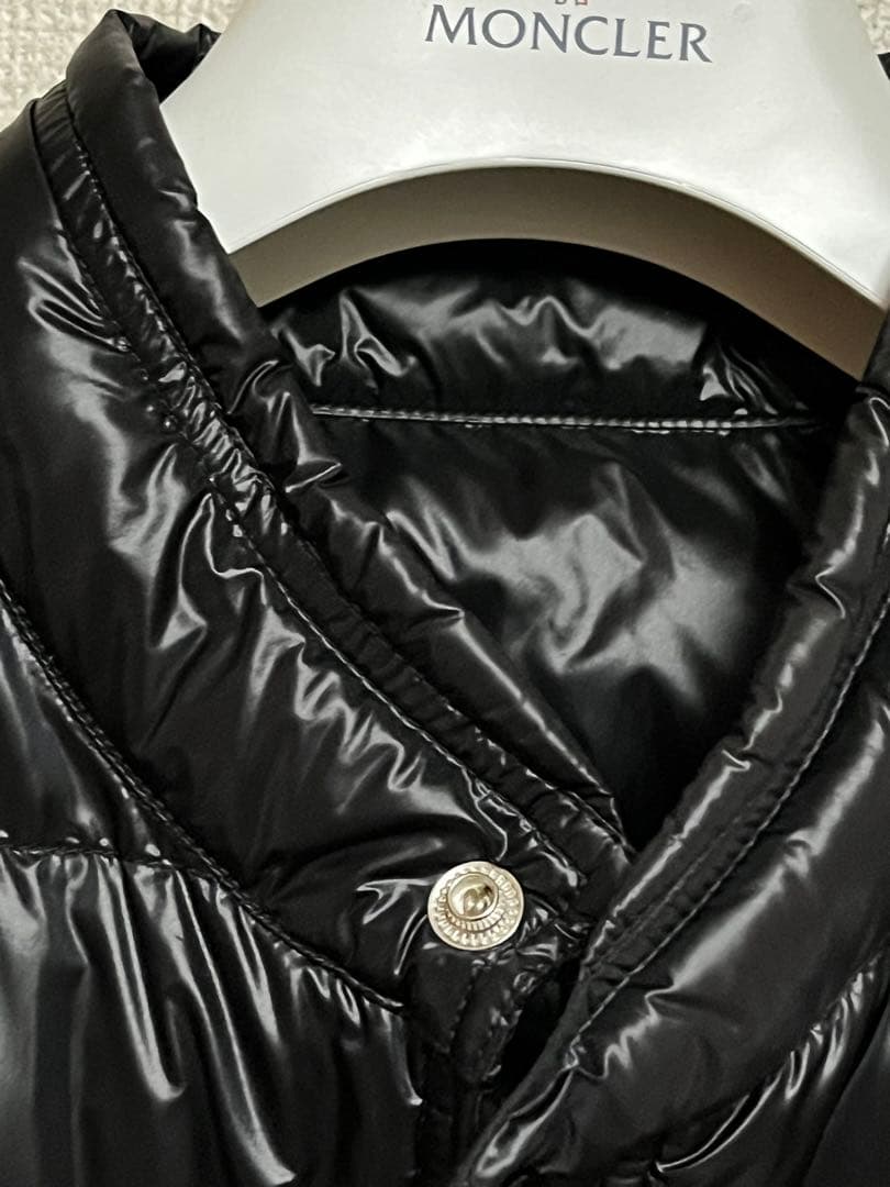 モンクレール GUI キルティング　ダウンベスト 黒 サイズ4