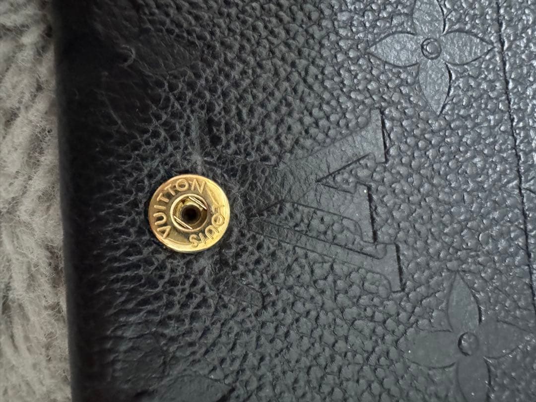 Louis Vuitton ブラックレザー 名刺入れ