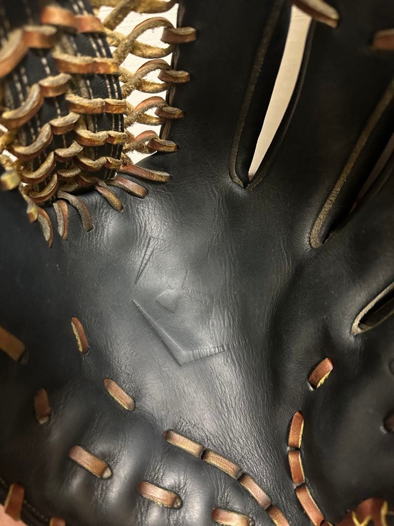 アンダーアーマー 硬式グローブ 内野手用 松田宣浩モデル ブラック