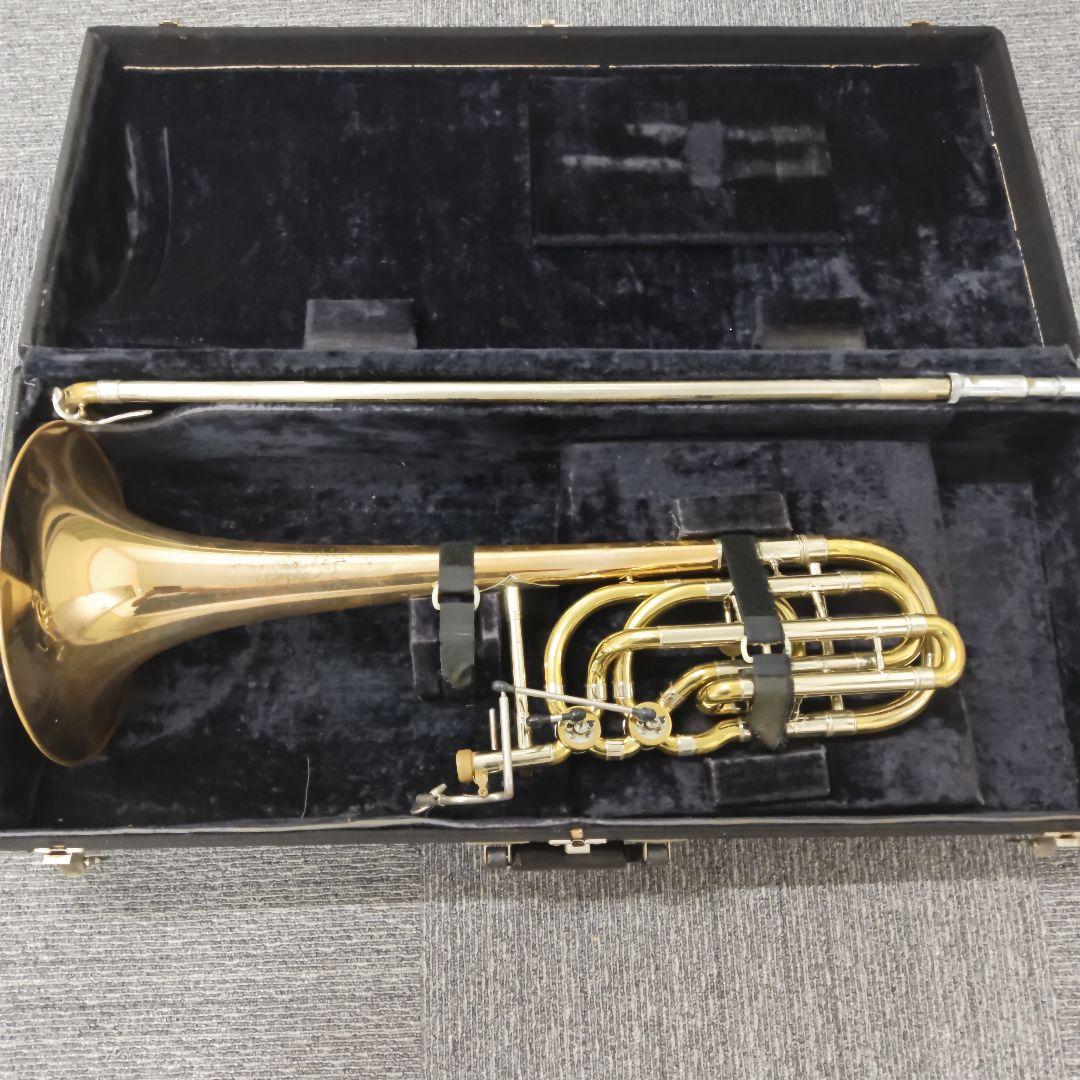 Holton　バストロンボーン 本体 ケース付き　マウスピース付き　チャリティ