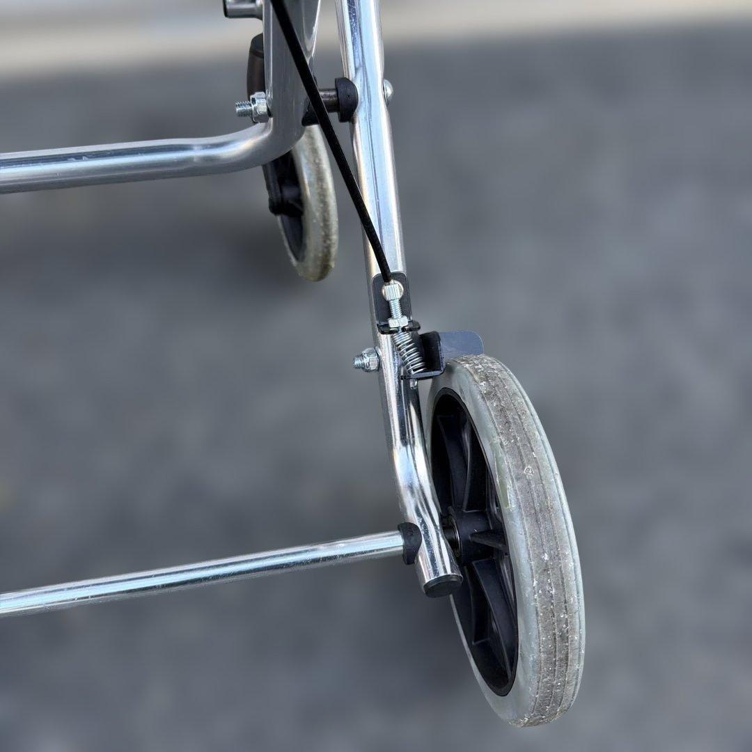 歩行車 シルバーカー 折りたたみ式 座面付き チェック柄 268