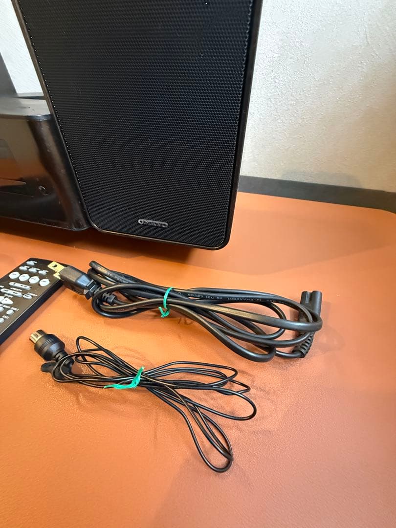 ONKYO CR-U3LT　オンキヨー　オーディオ　コンポ　Amazonエコー付