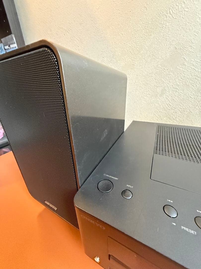 ONKYO CR-U3LT　オンキヨー　オーディオ　コンポ　Amazonエコー付