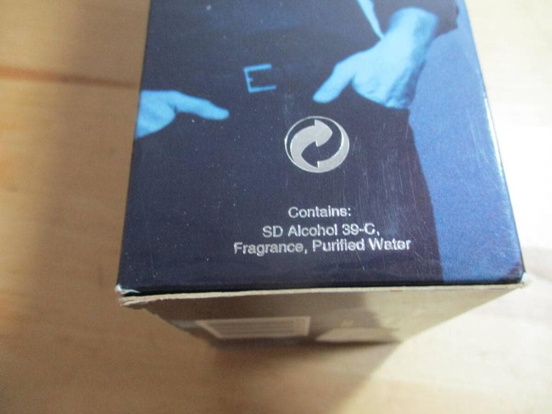 レア　ヴェルサーチ　ヴェルサス　１００ｍｌ　ＥＤＴ　未使用品