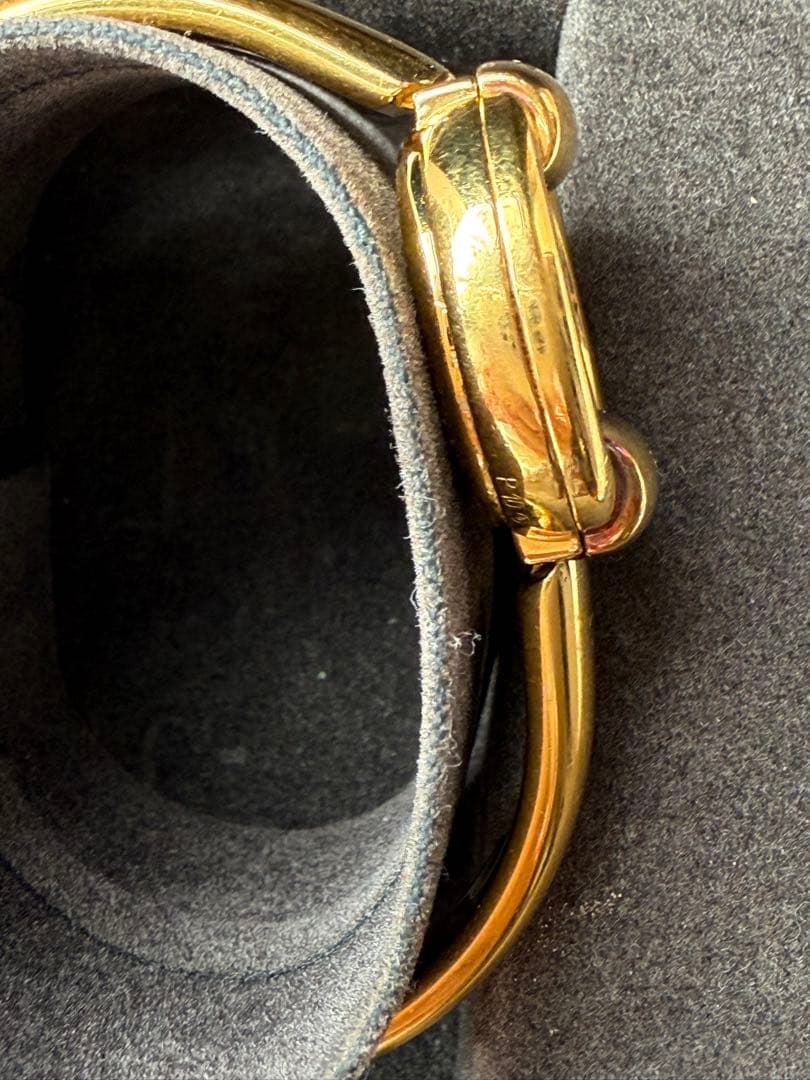 GUCCI ゴールド ラウンドフェイス 時計‼️Sale‼️