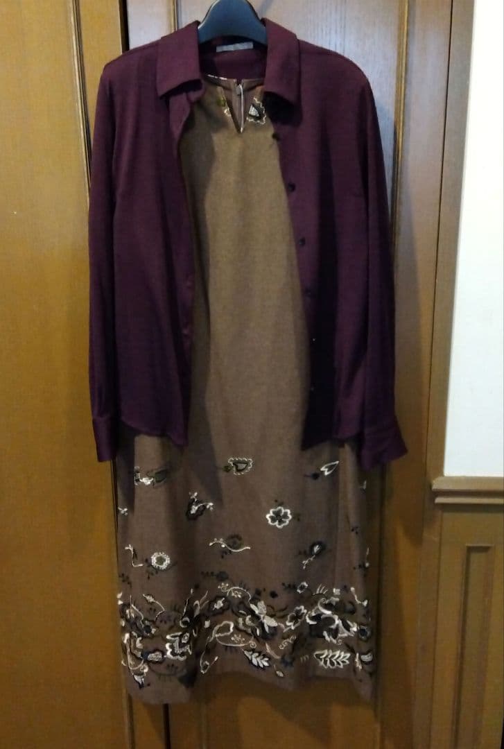 メ*6様 新品タグ付 イタリア製 アスペジ SCAPA刺繍ワンピ＋woolシャツ