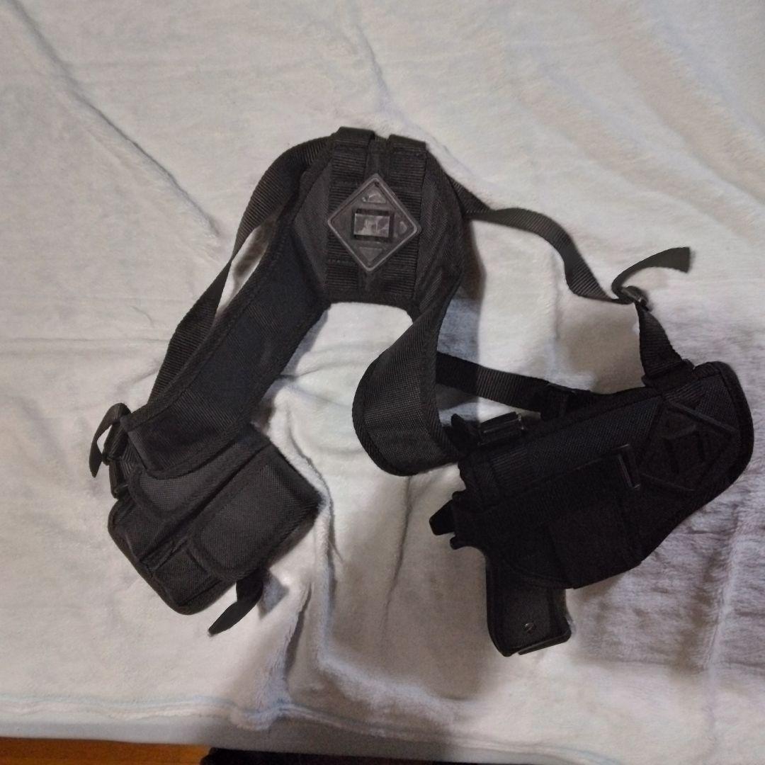 秋風セール！オマケ付き新春大特価セール！美品！気分はダイ•ハード エアガン