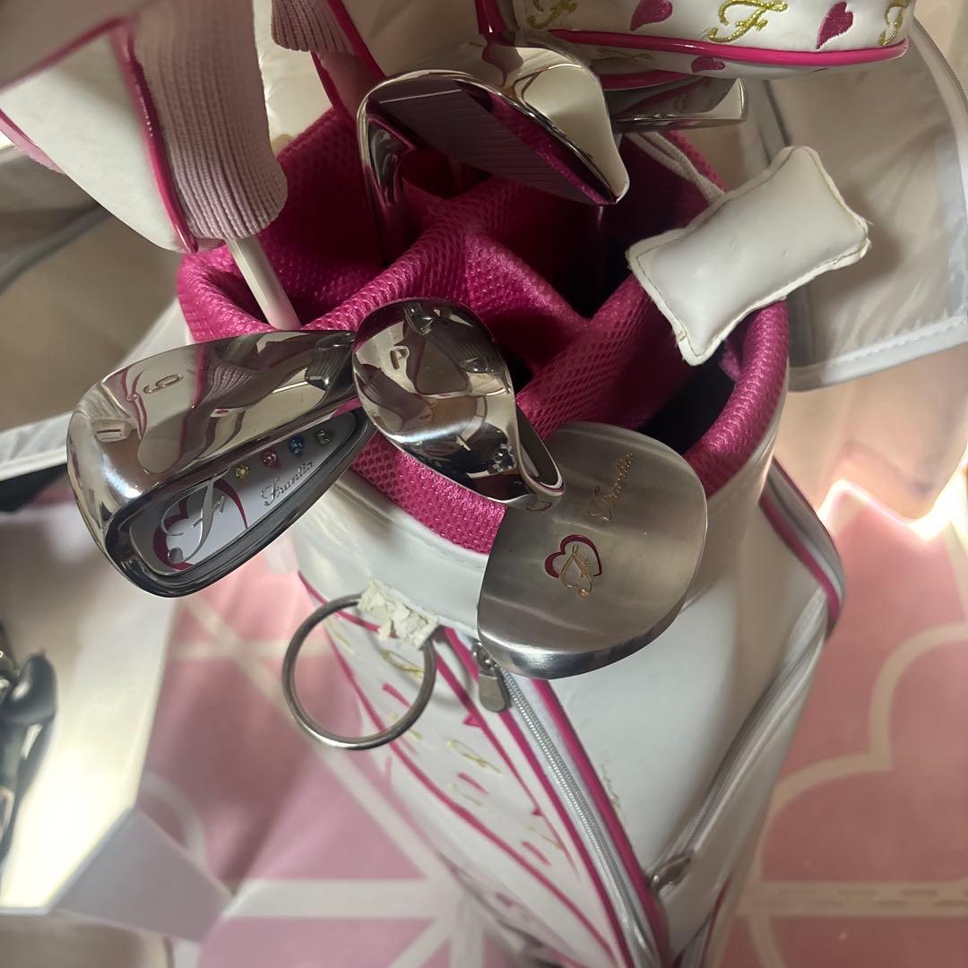 レディースゴルフクラブセット 7本 ハートモチーフ　早い者勝ちです‼️