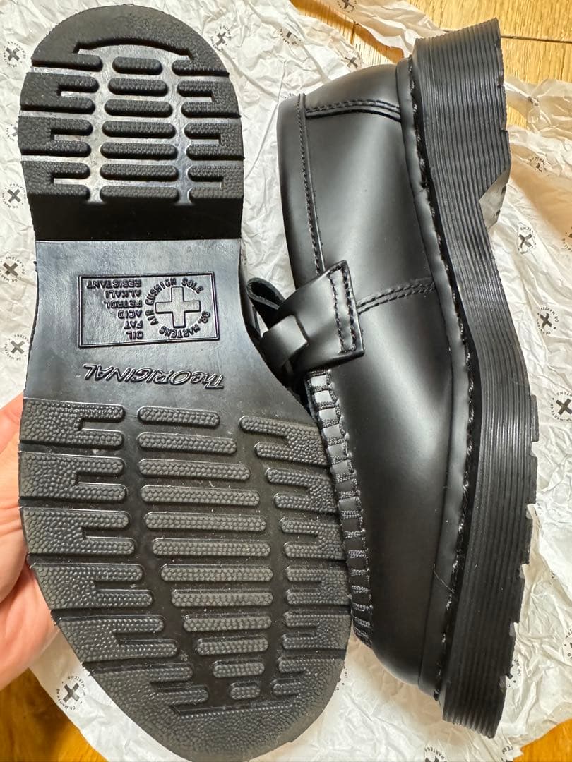 Dr. Martens ブラックローファー フリンジ付き