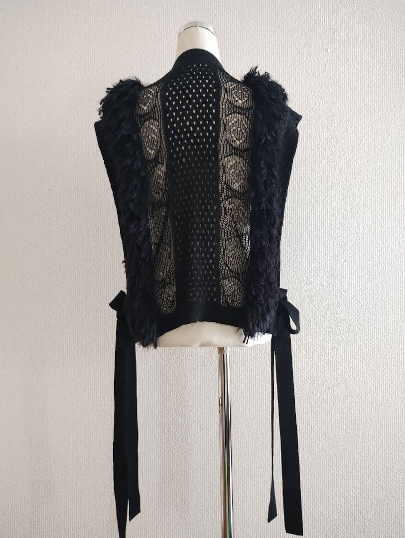 【未使用品】LEINWAND 黒 ファー メッシュ ベスト